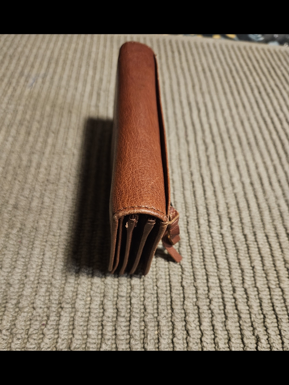 Spikes & Sparrow Brown Leather Women's Wallet - Tan/Brown - Picture 2 of 5